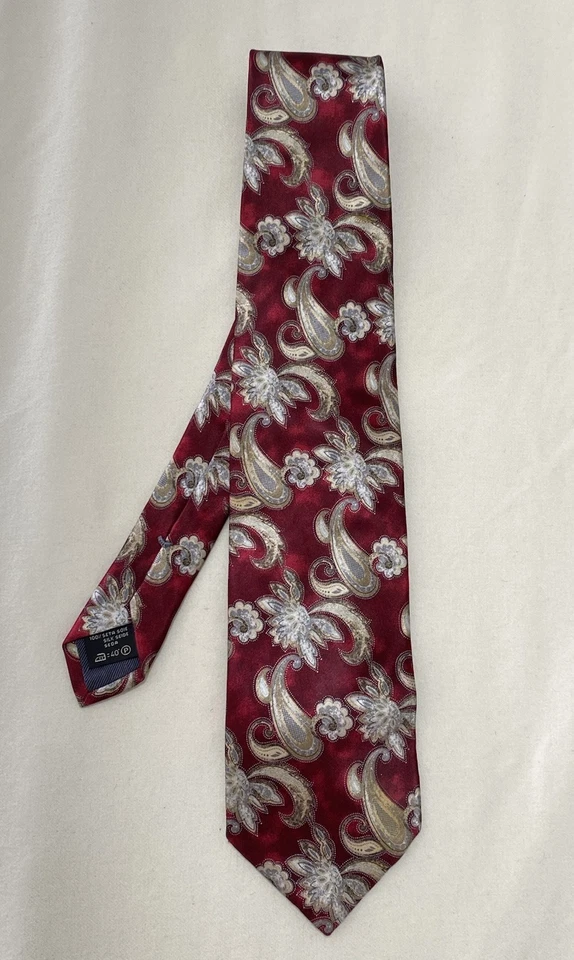 Corbata de hombre ERMENEGILDO ZEGNA de lujo de seda roja. Patrón Paisley. Hecho en Italia. Ex  Foto 1 de 4