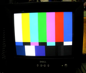 vintage Dell E773C 17in CRT Color Computer Monitor Retro Gaming Y2K Black VGA - Picture 1 of 12