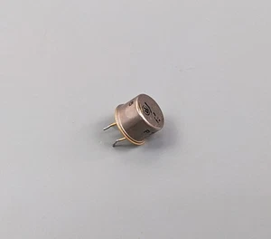 (2) TRW PT2416C/215-015 Transistors, TO-5, SOLDER PULLS - Picture 1 of 5