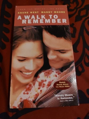 A Walk to Remember VHS 2002 - Image 1 of 3
