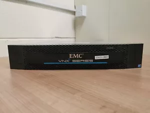 EMC VNXe3100 12 Bay SAS Disk Expansion Rackmount V2-DAE-12 2x EMC 110-123-000D - Picture 1 of 11