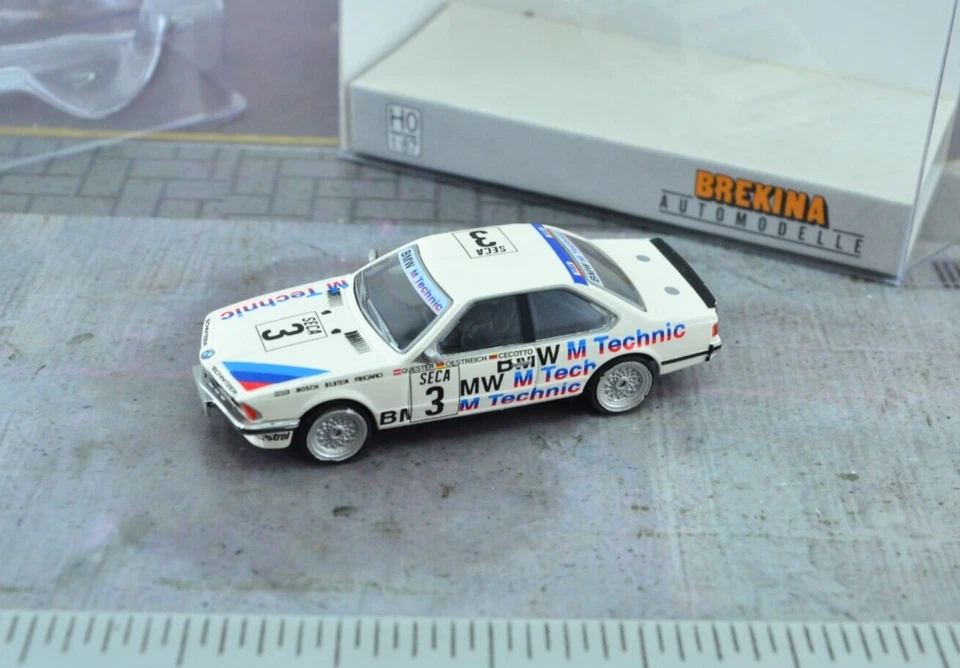 Brekina 24357 BMW 635 CSI coche M TECHNIC ESCALA 1:87 HO Foto 1 de 2