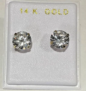 Brand New 14kt Yellow Gold 1.5 ct (TW) CZ Stud Earrings - Picture 1 of 3