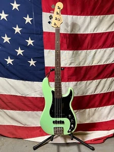 Fender Deluxe Active Precision Bass Special, Surf Pearl W/ Pau Ferro Fretboard - Picture 1 of 23
