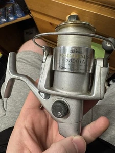 Daiwa Emblem-s 2500 ia Made In Japan - Picture 1 of 4