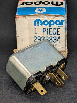 NOS 1969 1970 1971 1972 1973 1974 DODGE PLYMOUTH CHRYSLER POWER WINDOW RELAY - Image 1 of 4