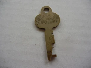 VINTAGE DURABILT LOCKER FLAT KEY 96DX2064 - Picture 1 of 6