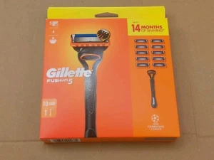 Gillette Fusion 5 1 Rasierer & 10 Rasierklingen-Nachfüllpackungen Ideal Weihnachten NEU VERSIEGELT - Bild 1 von 2
