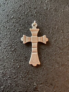 Vintage Silver Etched Crucifix Cross Religious Pendant Charm Christianity Gift - Picture 1 of 16