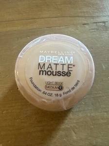 Maybelline Dream Matte Mousse Light Beige Medium 0 Foundation .64oz - Picture 1 of 2