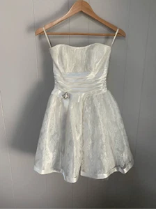 Vintage Juniors White Strapless Formal Prom Dress by Jessica McClintock for GUNN - Picture 1 of 9