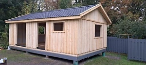 Gartenhaus Ferienhaus 8 x 5 Holzrahmenbau Holzhaus 800 x 500 Satteldach - Bild 1 von 7