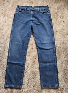 Cabela's Roughneck Mens Traditional Fit Dark Wash Denim Blue Jeans Size 38x34 - Picture 1 of 15