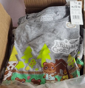 Welcome to Animal Crossing Official Nintendo New Horizons T Shirt XL 14-16 Girl - Picture 1 of 24
