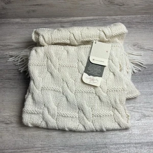 "Bufanda de lana 100 % nueva con flecos blancos 62"" Carraig Donn Ireland nueva con etiquetas" - Imagen 1 de 7