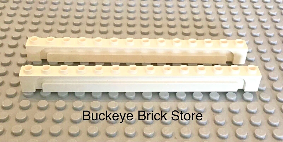 LEGO Par Ladrillo Blanco, Modificado 1 x 14 con Rieles Ranura Puerta Garaje Parte 4217 Foto 1 de 1