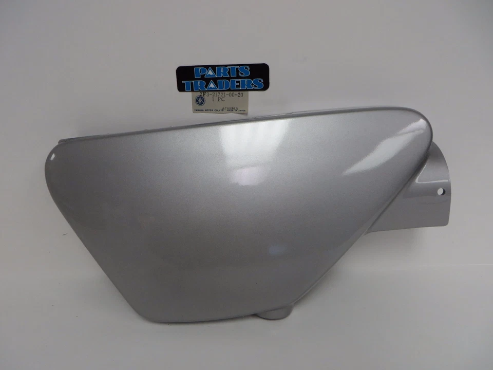 Cubierta lateral derecha Yamaha genuina cristal plata XS750 XS 750 1978 78 NUEVO DE STOCK Foto 1 de 1