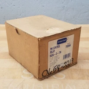 Joslyn Clark 5U6-2-76 Control Relay, 120V Coil 60Hz, (4) N.O. / (2) N.C Contacts - Imagen 1 de 5