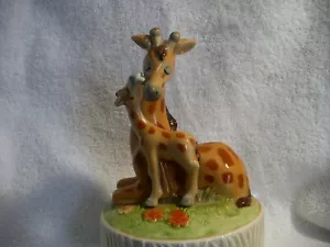 AAA- VINTAGE GIRAFFE MUTTER & BABY SPIELUHR (JAPAN QUON-QUON MCMLXXXI) #148 - Bild 1 von 5