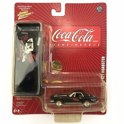 Johnny Lightning Coca-Cola 67 1967 Corvette 427 Roadster +Tin Coke Box Diecast - Image 1 of 4