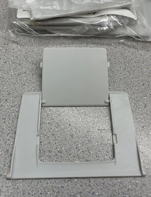 brother LS3960002 paper stop tray, fax2820 2910 MFC7220 7225 new oem  - Image 1 of 4
