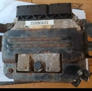 Saab 93 9-3 TTID 1,9l Motorsteuergerät 0281017717 55579433 schneller Versand #923 - Bild 1 von 3