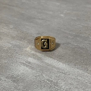18 K HGE Size 9 Black Onyx Letter G Signet Ring W/ Rhinestones Masonic ? Vintage - Picture 1 of 10