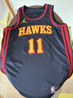 Camiseta Trae Young Atlanta Hawks Nike NBA Swingman tamanho grande (48) - Imagem 1 de 4