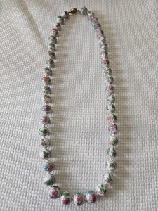 Vintage White Ceramic Knotted Cloisonné Painted Beaded Necklace Handmade  - Picture 1 of 4