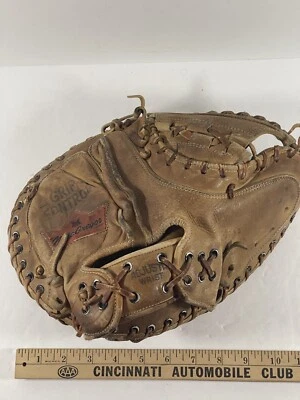 VTG MacGregor Professional Model Catchers Mitt PCX9 Grip/Ball Control ADJ Wrist - Image 1 of 4
