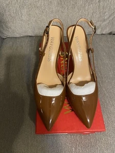 Rare Coffee (Brown) Patent Leather Slingback Pump - NEW - never worn 8.5M - Picture 1 of 9
