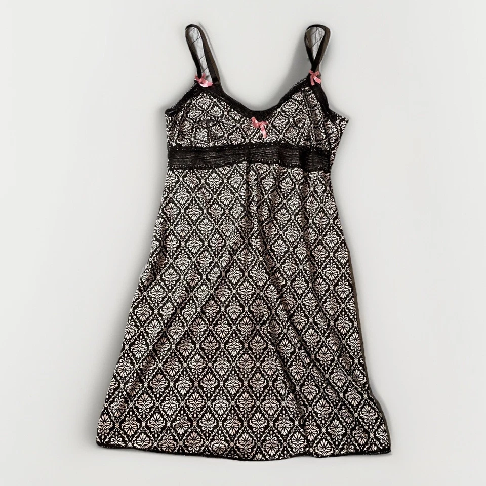 Camisón Laura Ashley Chemise camisón vestido sin mangas para mujer talla mediana gris floral Foto 1 de 4