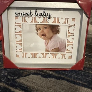 Marco de bebé dulce corazón blanco rosa 4 X 6 foto 8 X 10 marco - Imagen 1 de 2