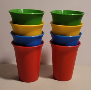 Lote 8 Vasos Campana Tupperware Vintage Niños Tazas Colores Primarios - Imagen 1 de 5