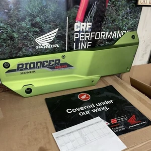 HONDA PIONEER 2021 1000-3 RIGHT BED PANEL 81570-HL4-AH0ZB LICHEN GREEN METALLIC - Picture 1 of 7