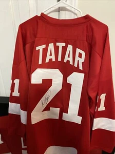 Autographed Tomas Tartar Red Wings Replica XL Hockey Jersey - Picture 1 of 6