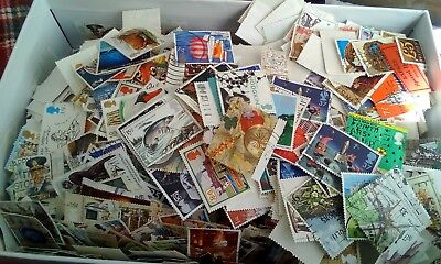 100 GB Used Stamps - A Selection Of Stamps,  Of Paper All Different • 3.26£