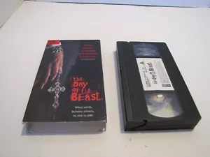 VTG THE DAY OF THE BEAST VHS USED - Imagen 1 de 3