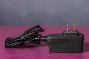 Chargeur adaptateur secteur Nokia ACP12U - Excellent état - Photo 1 sur 1