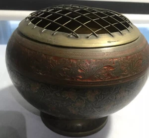INDIAN BRASS Rose Flower POT POURRI Bowl VASE Hand Etched Flowers RED Enamel - Picture 1 of 12
