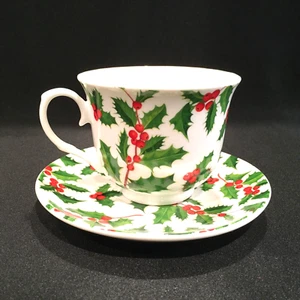 Weihnachten Stechpalme & Beeren von I. Godinger 12oz. Kaffee/Teetasse & Untertasse Set - Bild 1 von 6