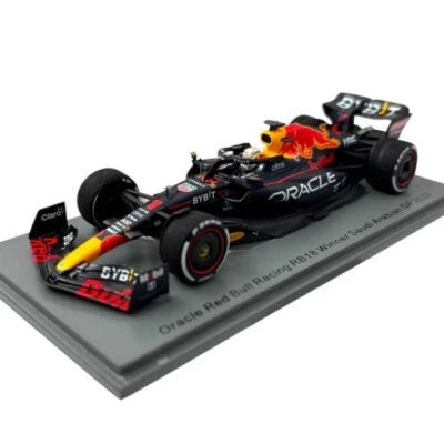 Modellino F1 Spark 1/43 Red Bull Racing Oracle RB18 Winner Saudi Arabian GP 2... - Immagine 1 di 4