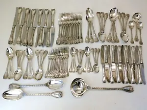 PALM PATTERN SILVER CUTLERY SET 90-piece CANTEEN, London 1867, 12 person service - Picture 1 of 10