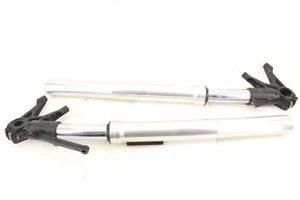 Ducati Monster 797 2022 OEM horquillas delanteras dobladas juego de suspensión amortiguador par - Imagen 1 de 14