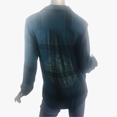 Camisa Mossimo feminina pequena verde xadrez gola botão flanela alta baixa mandala - Imagem 1 de 4