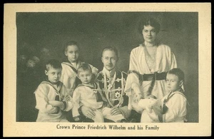 CROWN PRINCE FRIEDRICH WILHELM & FAMILY POSTCARD - Picture 1 of 1