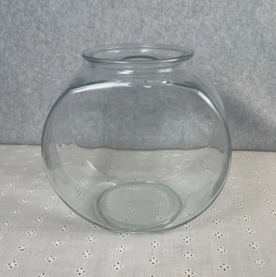 Vintage Fish Bowl Terrarium 1 gal Heavy Glass EUC approx 8.5" tall x 8.5” wide - Image 1 of 4
