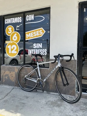 Bicicleta de carretera Specialized Allez Foto 1 de 3