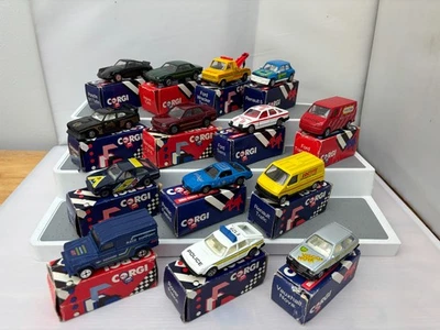 Lote de trabajo Corgi Juniors 1984 en caja x15 Renault 5 Nova Escort Transit Land Rover Foto 1 de 4