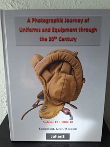 Sehr seltene Fachbuch DDR Ausrüstung Waffen Riemen Bajonett Guns Holster Koppel - Bild 1 von 13